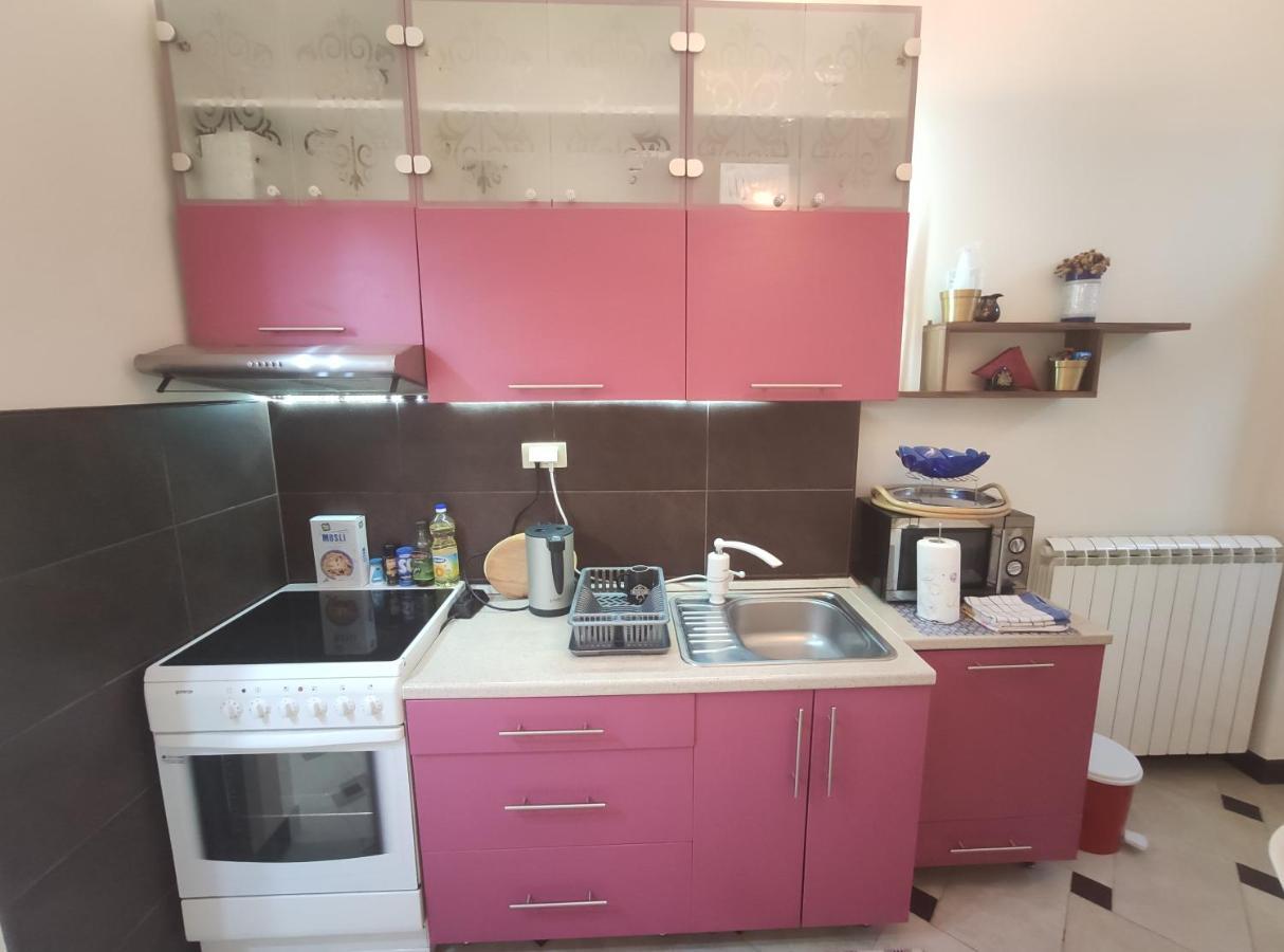 Appartamento Skorpion Belgrado Esterno foto