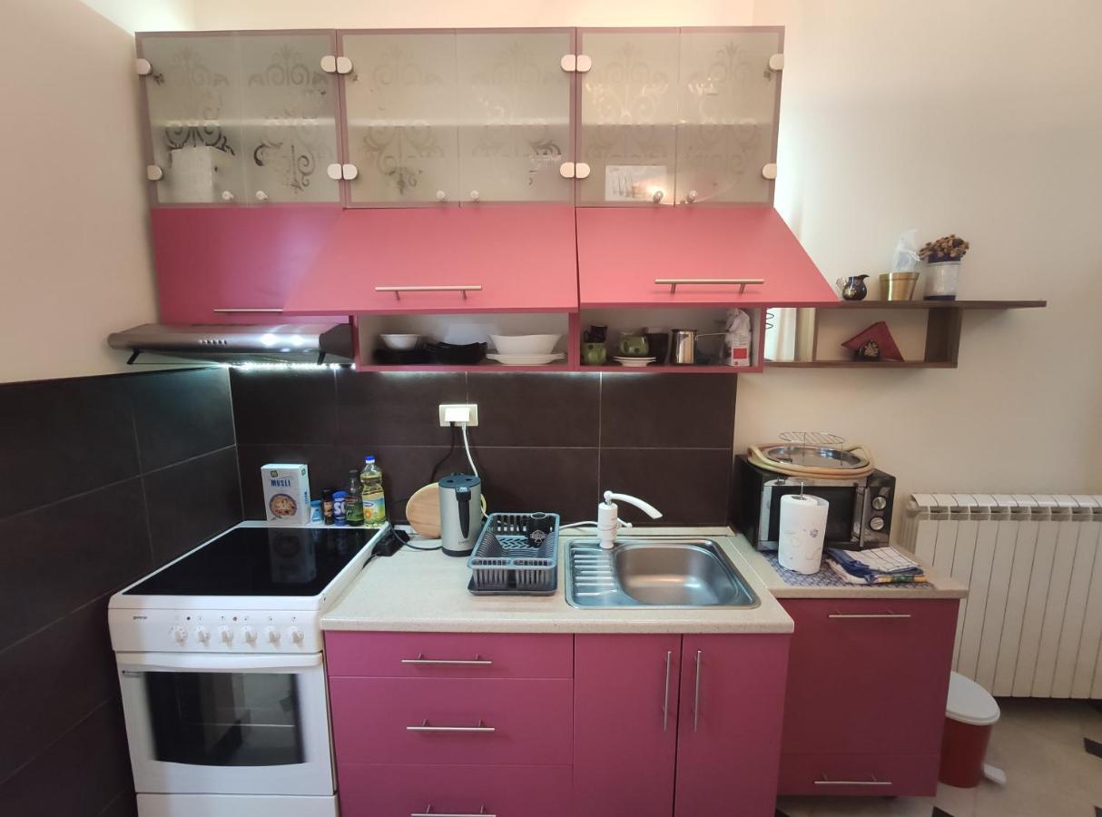 Appartamento Skorpion Belgrado Esterno foto
